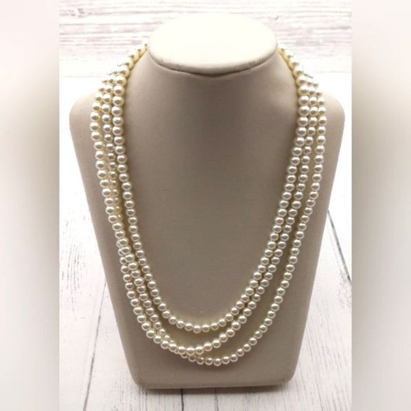 3 Strand Adjustable  Faux Pearl Necklace Choker New - Picture 11 of 11
